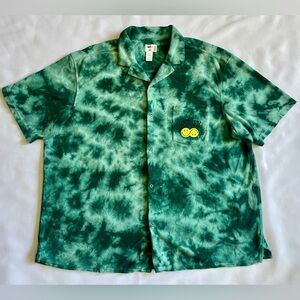 Smiley x H&M Men’s Button Up Shirt Green Tie Dye Size XL.